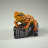 Edge Sculpture "African Frog (Orange)"