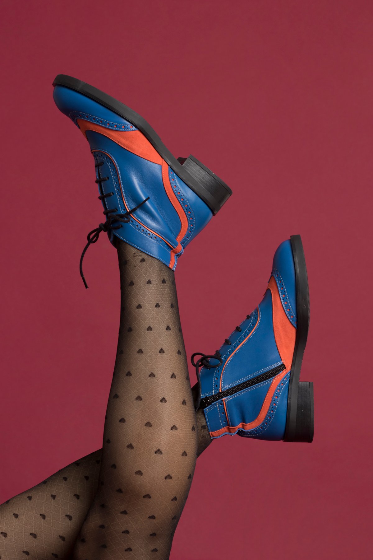 Image of OUTLET Bota oxford cordones azul y naranja