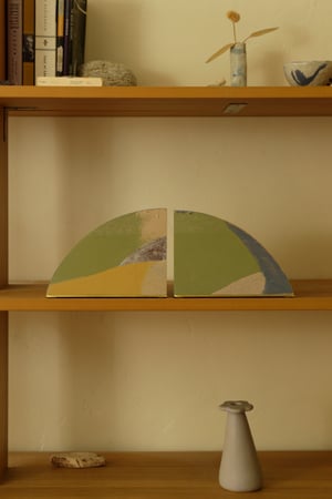 Bookend 2