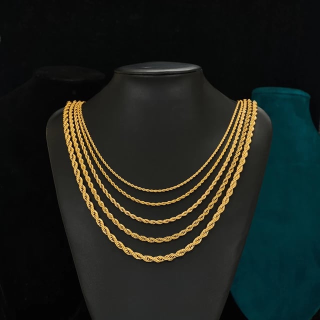 Image of Men's gold chains 