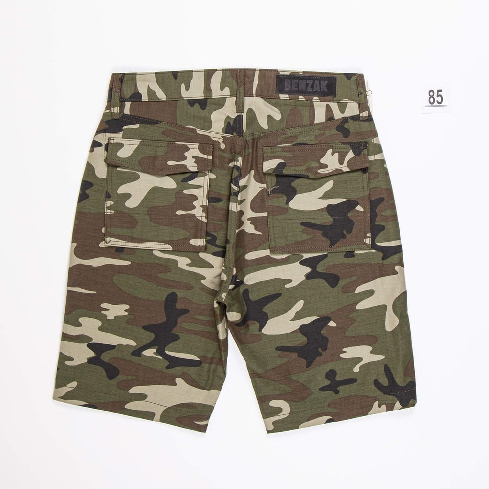 BPS-01 FATIGUE SHORTS 9.5 oz. camo sateen twill (size XS or S)