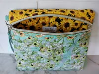 Image 5 of Daisies on Wristlet Bag