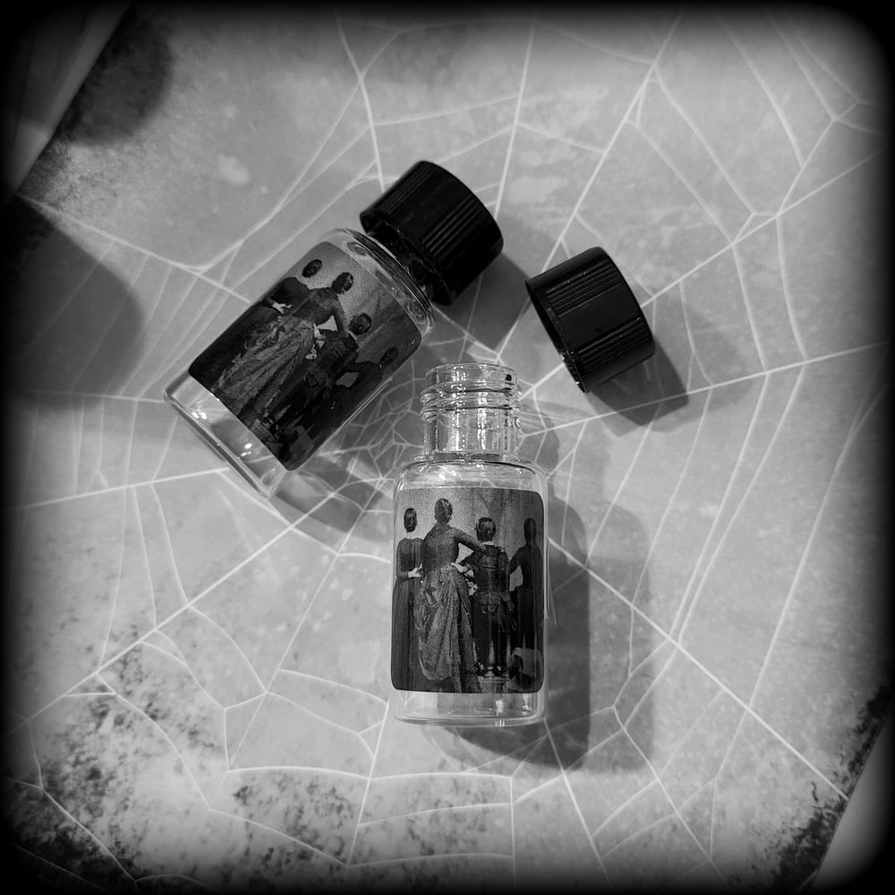 Image of Perfume Oil in 1.5 Dram Screw Cap Bottle