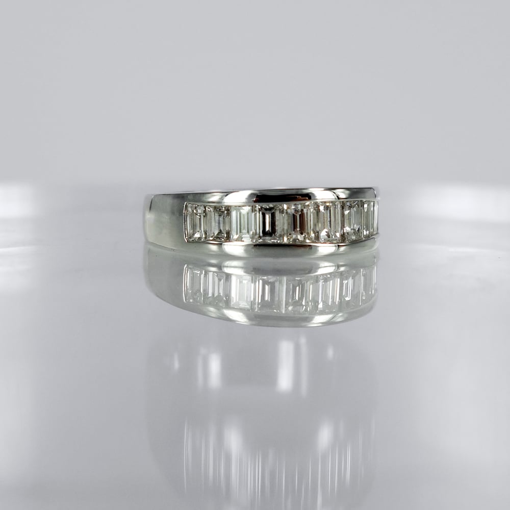 Image of 18ct white gold baguette diamond dress ring. PJ5665
