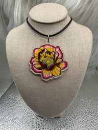 Image 2 of Necklace (Peony)
