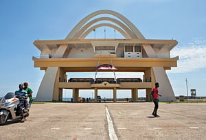 AFRICAN MODERNISM de Manuel HERZ