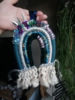 Beaded macrame rainbow (peacock) 