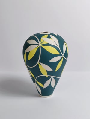Image of Large Emerald, Yellow & White Leaf Vessel 