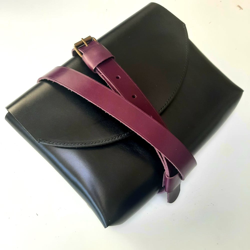 Image of Julienne mini black/aubergine belt
