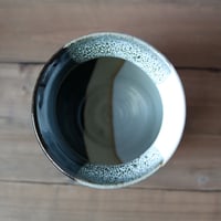 Image 3 of criss-cross vase, medium
