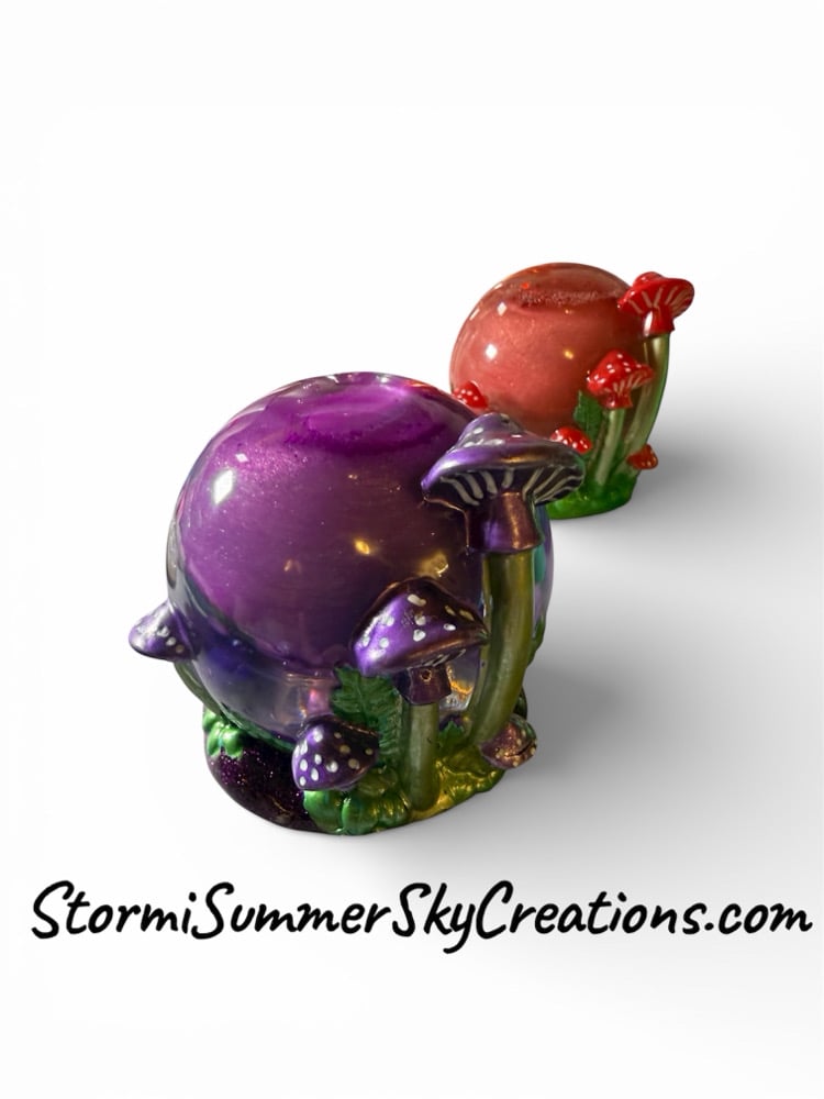 Image of Purple Mushroom Shaker Globe