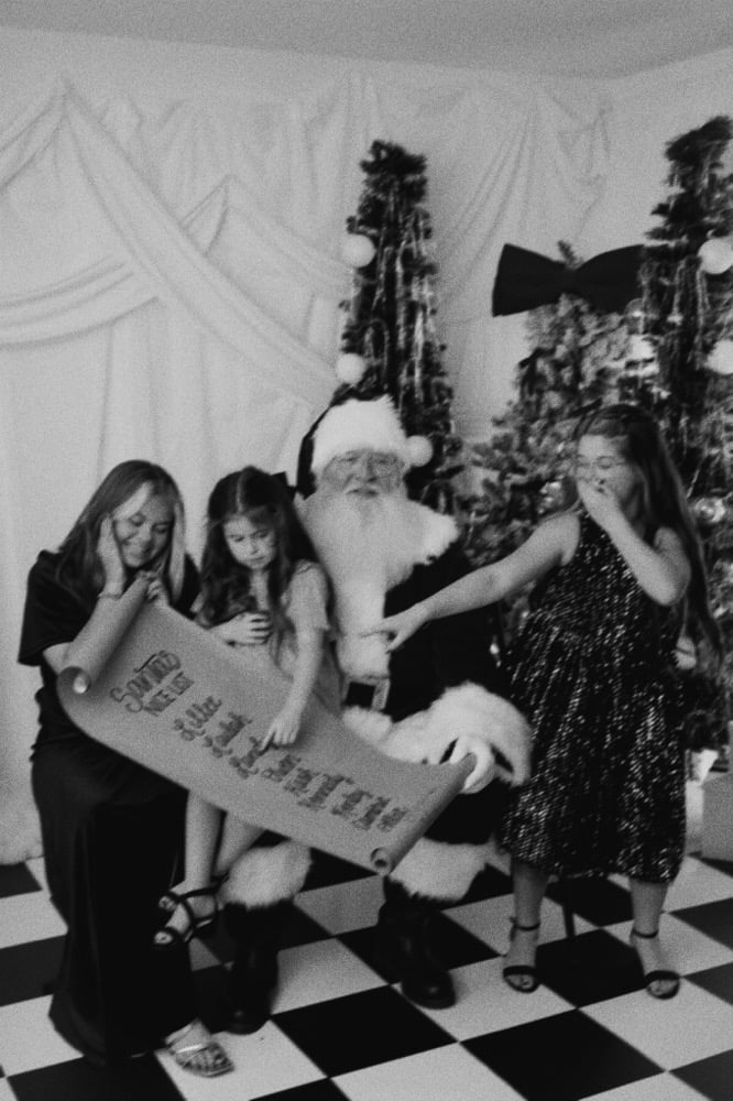 Image of Santa Minis @ The Studio<3 11/29/2025