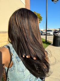 Image 1 of 20 inch YAKI 6x8 HD LACE CLOSURE WIG with GOLDEN HIGHLIGHTS