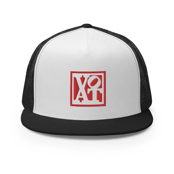 Image of VOAT BLOCK TRUCKER WHITE/BLACK