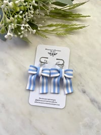 Image 1 of  stripe bows 