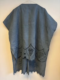 Image 4 of Daisy shirt, dark grey (one size)