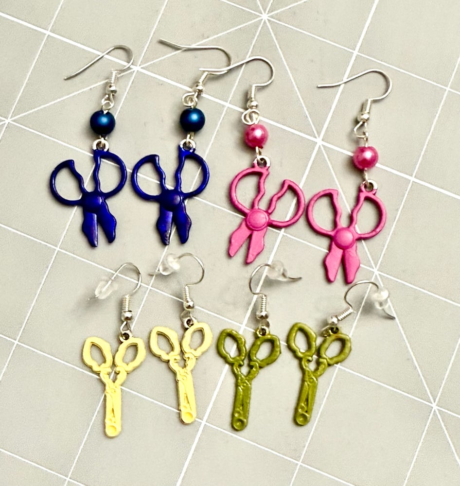 Image of Twisted Scissors Earrings