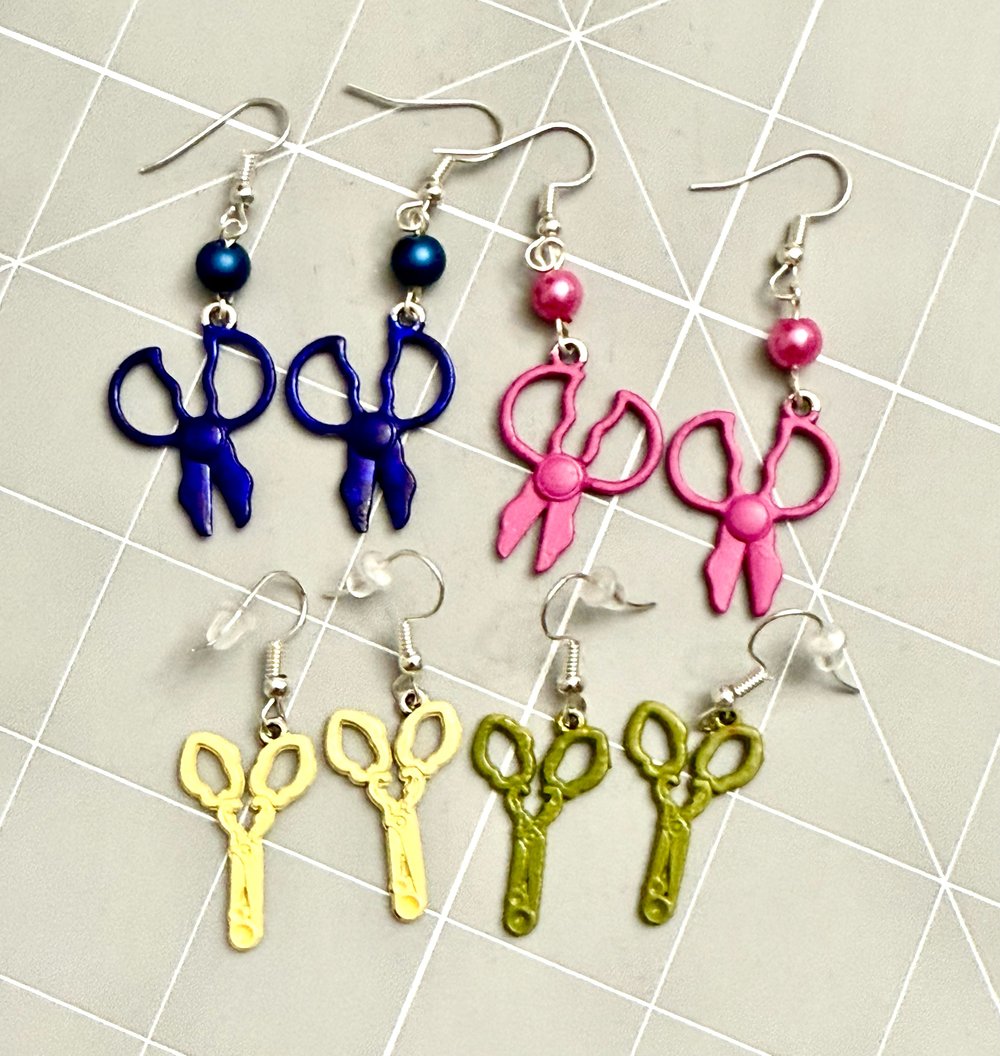 Image of Twisted Scissors Earrings