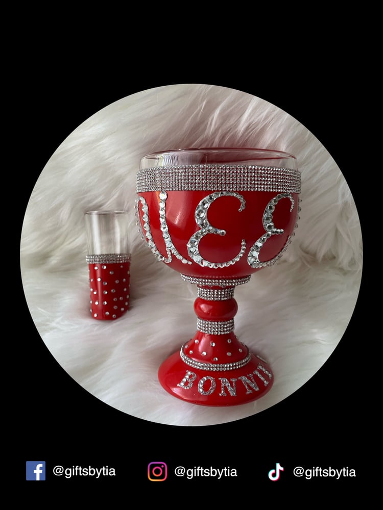 Image of “Queenin’ in Red” Women’s Chalice w/ matching shot glass
