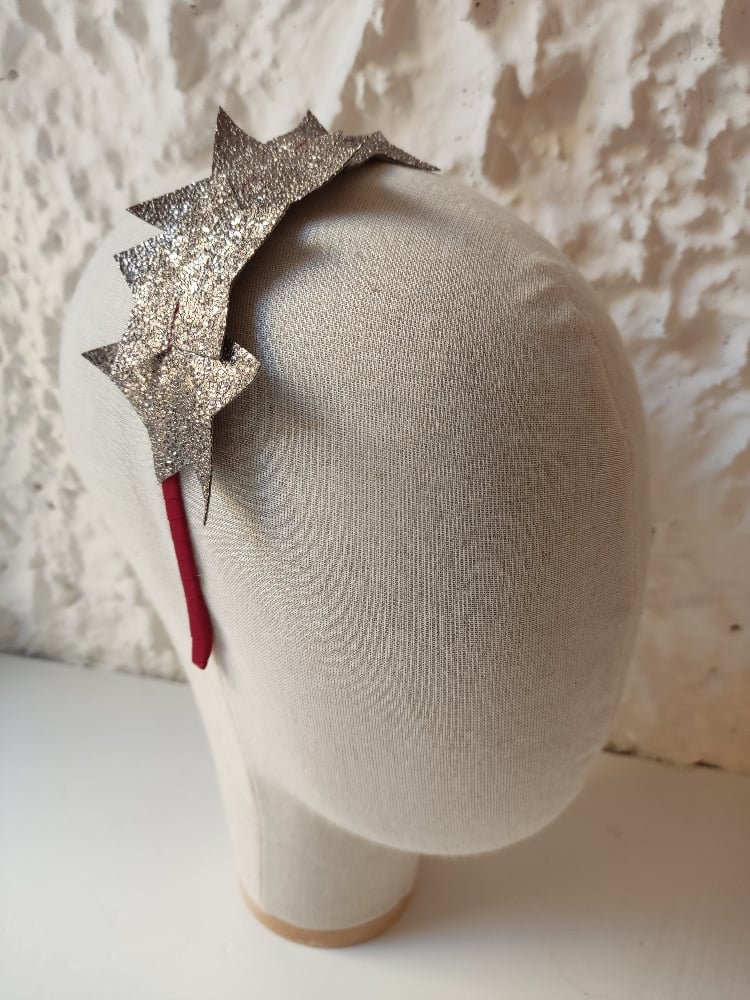 Image of Cerchietto stelle base rossa