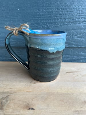 Image of M48 Black Medium Mug Wider Blue Lip