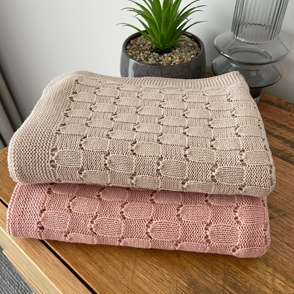 Image of Baby knitted blanket - Weave Design