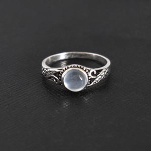 Image of Aqua Chalcedony cabochon cut vintage style silver ring no.2