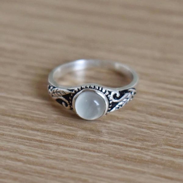 Image of Aqua Chalcedony cabochon cut vintage style silver ring no.2