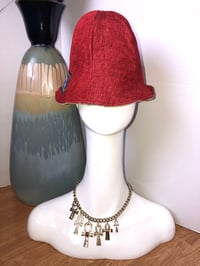 Image 5 of H.O.D. Bucket Hat With Quilted Floral Cotton Printed Fabric And Red Textured Velvet On The Reverse