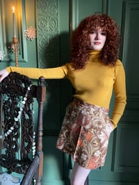 Image 2 of Bernadette Mini Size 10 : Golden Lily