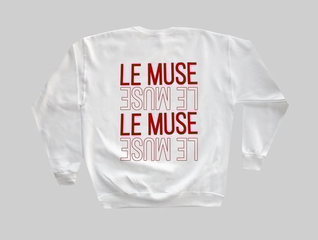 NO RISK, NO STORY. WHITE CREWNECK 