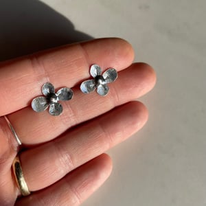 Image of mala earring 