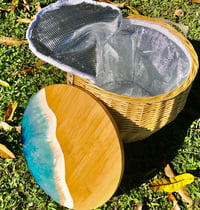 Image 2 of Rattan Picnic Basket with Resin Art Acacia Wood Serving Board Lid