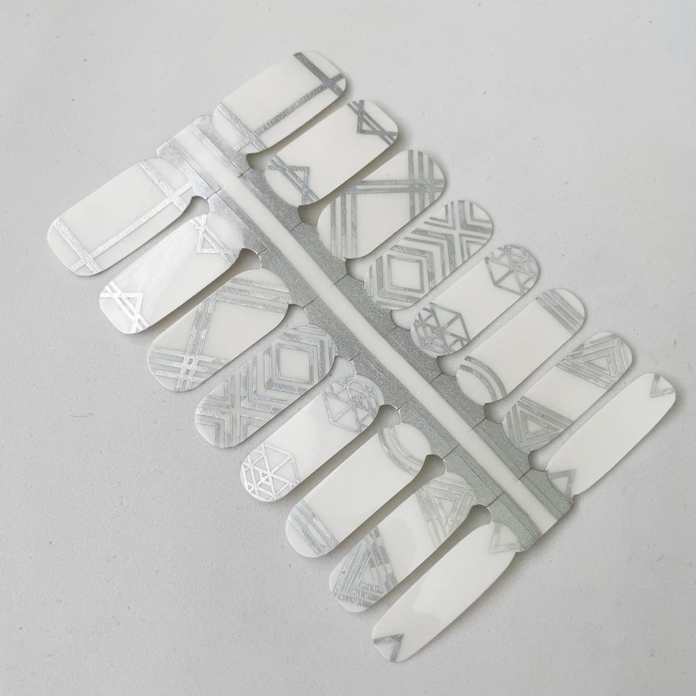 Geo Life Nail Polish Strip