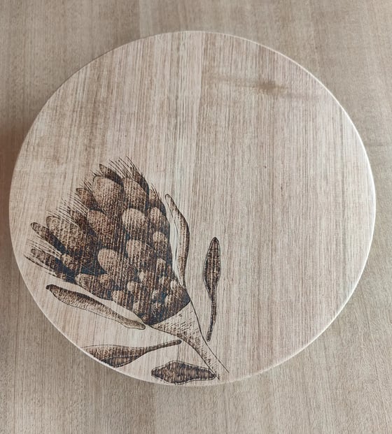 Image of Protea Platter Board ~ 3 legs