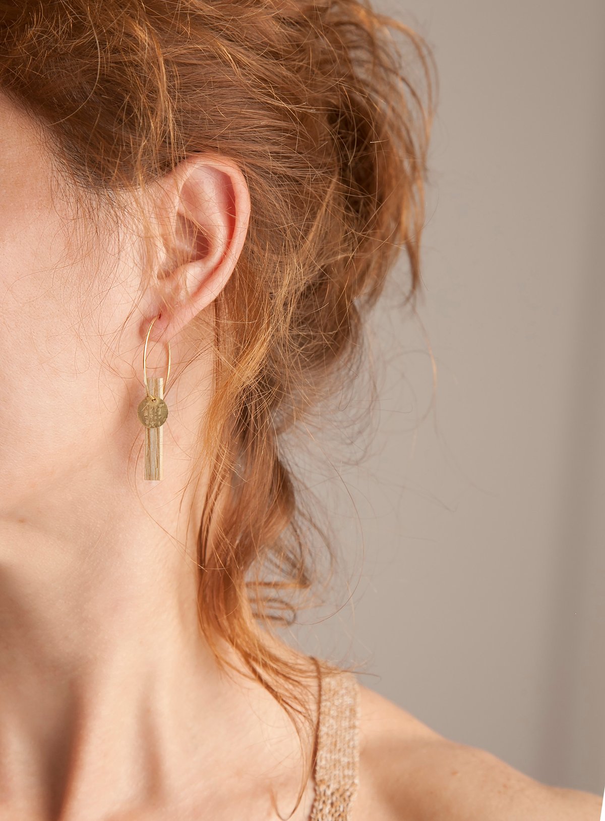 Image of EARRINGS. Gold-Ash