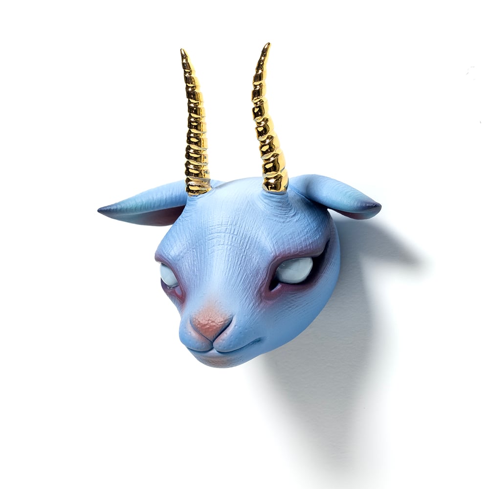 Image of Chikkoi Yagi Guardian (blue/gold horns)