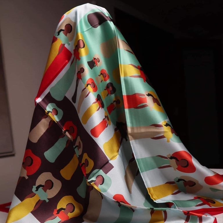 Dominicanisima faceless doll Scarf Image 3