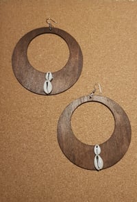 Image 2 of Large Wooden/Cowrie Shell Earrings (1)