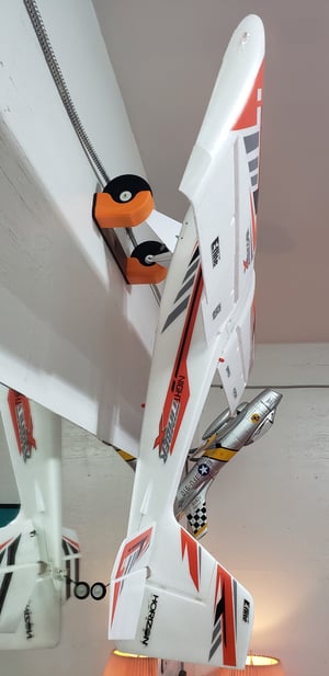 Image of RC TIMBER PLANE HANGER