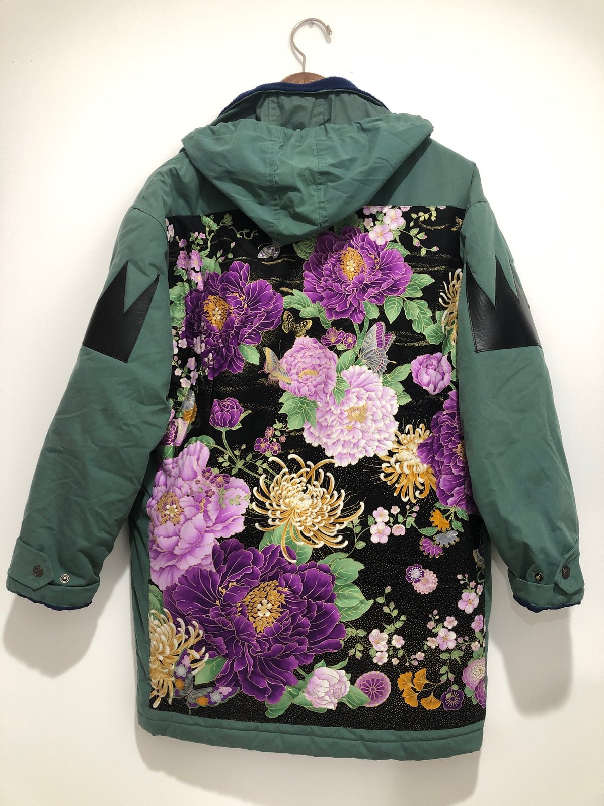 Image of Green Floral Chrysanthemum Ski Coat