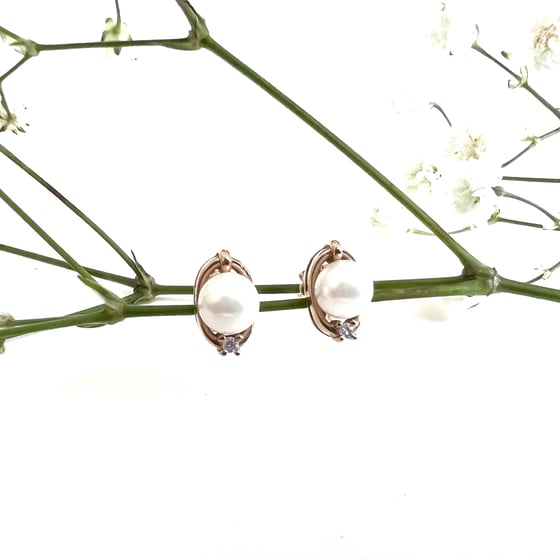 Image of Vintage 14k Gold Pearl and Diamond Earrings