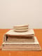 Image of assiette martelée beige - sur commande