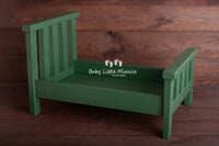 Newborn bed green