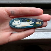 Image 1 of Cat (pin/hair clip)