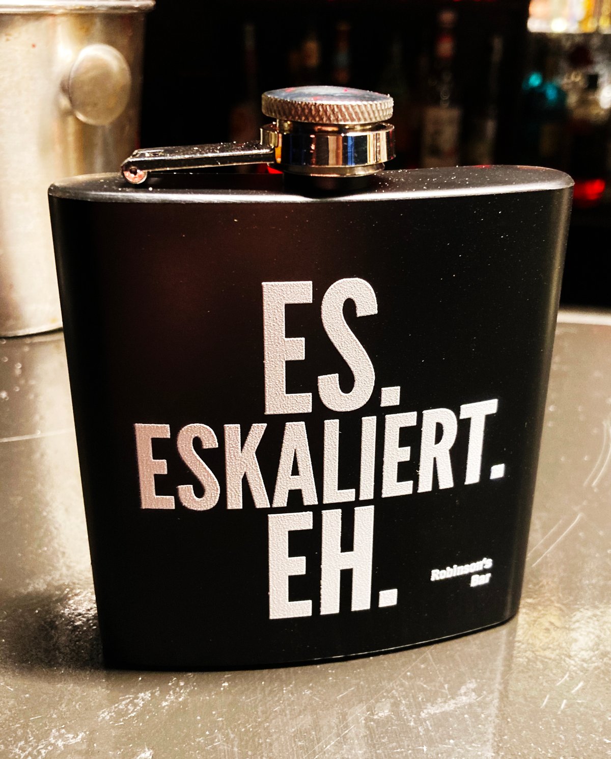 Image of Es Eskaliert Eh Flachmann *limited edition 