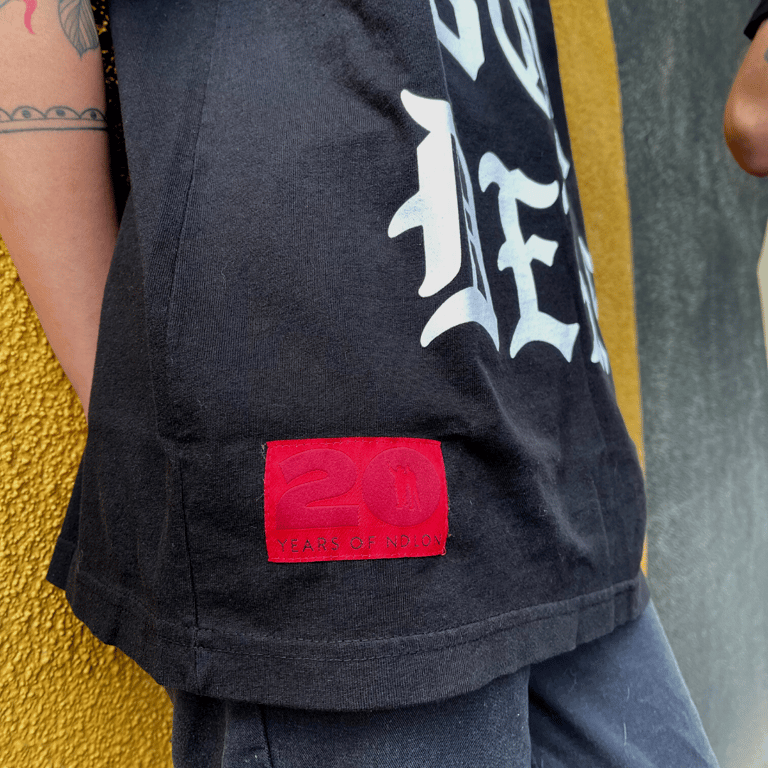 No Borders Short Sleeve T-Shirt - Design 1 Image 4