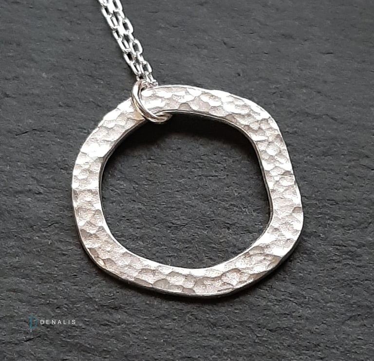 Organic circle hoop pendant necklaces Image 2