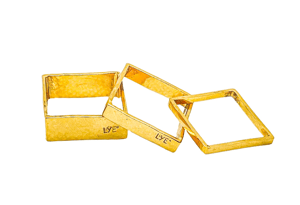 Image of Bague Carrée 2 mm Martelée / Square Ring 2 mm Hammered