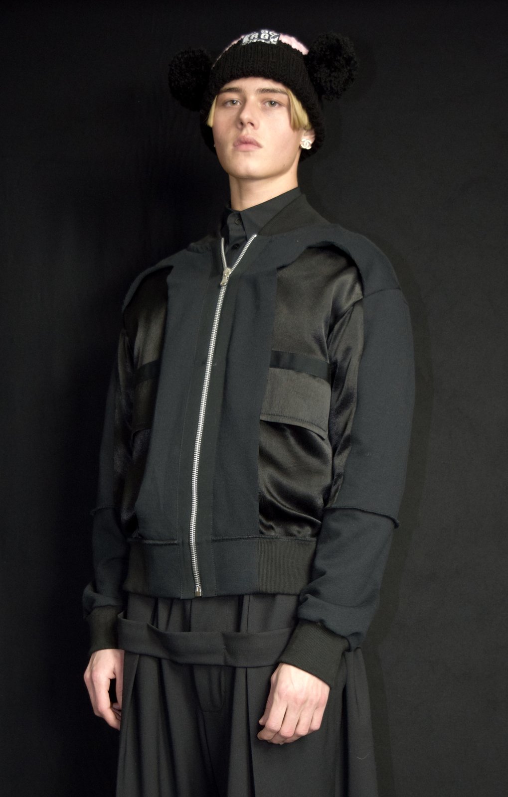 AW22 - ZIP CARDIGAN / rene gurskov AW22 - ZIP CARDIGAN / rene gurskov